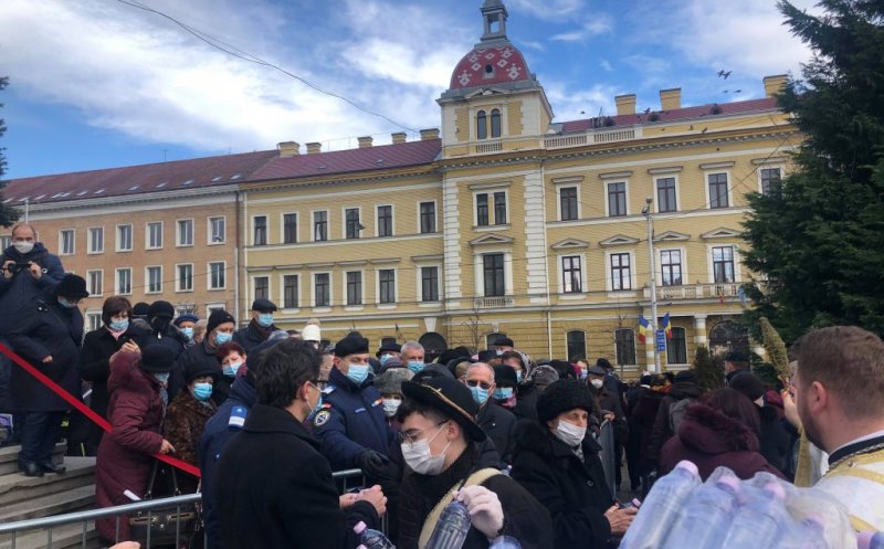 3.000 de oameni la Mitropolia Clujului, de Bobotează