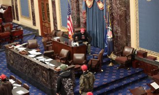 Stare de asediu la Washington. Patru persoane au murit în timpul violenţelor de la Capitol Hill