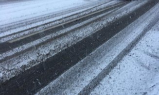 Ninsoarea nu s-a oprit. Cum se circulă pe strada Primăverii din Cluj-Napoca la ora 11?