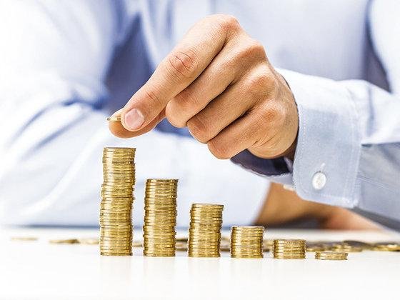 Salariul minim în 2021 ar putea fi majorat cu 70 de lei brut. Raluca Turcan: "este o creştere ancorată în realitate"