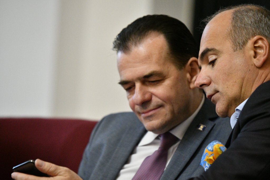 Rareş Bogdan, printre cei care îi cer demisia lui Orban de la şefia PNL