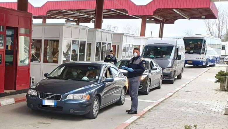Mii de români din Ungaria, înghesuiţi la vamă pentru a face naveta la muncă în România. Există o lege care i-ar ajuta, dar nu are norme metodologice