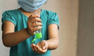 Copiii care se îmbolnăvesc de COVID ar putea rămâne cu sechele pulmonare. Avertismentul medicilor