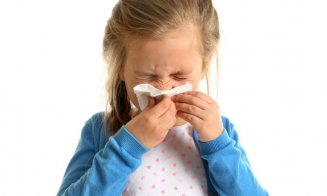 La ce să fii atent pentru a descoperi din timp simptomele noii tulpine de coronavirus la copilul tău