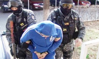 Doi proxeneți au sechestrat o minoră de 17 ani. Ce au decis judecătorii