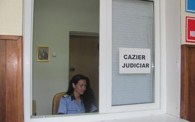 Clujenii se pot programa pentru eliberarea cazierului judiciar exclusiv online