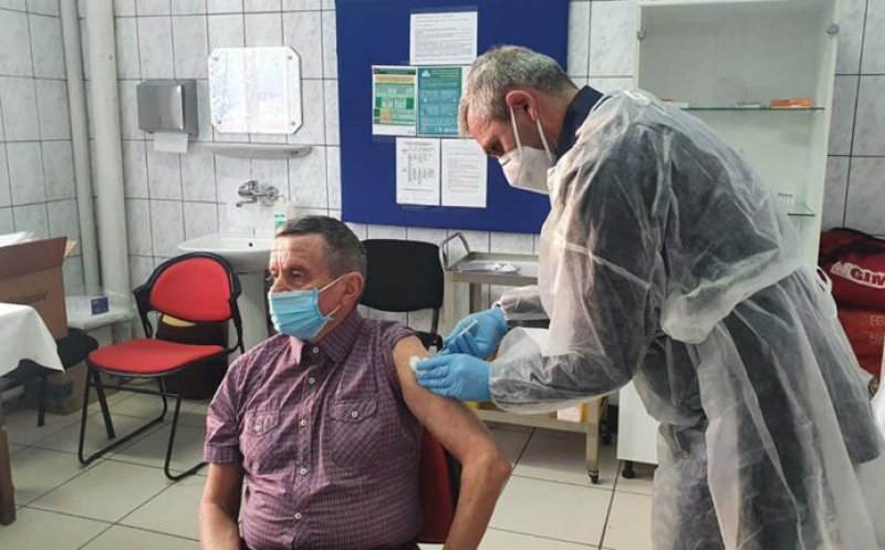 Militarii din Dej au propriul centru de vaccinare. Cine au fost primii pe lista imunizărilor