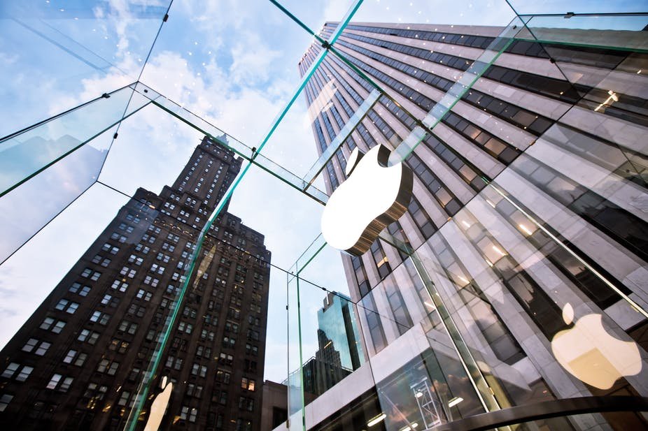 Un calculator Apple 1, vândut cu 1.5 milioane de dolari. Motivul prețului exorbitant