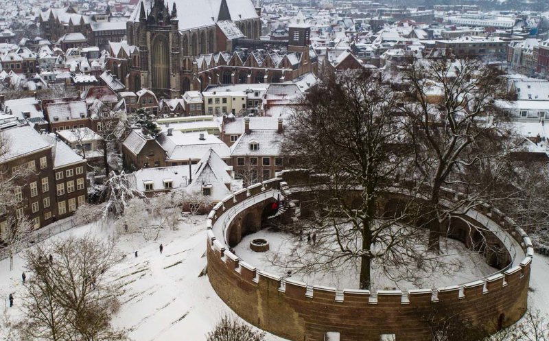 Prima furtună de zăpadă în Olanda, după 10 ani. Cod roșu și „frig glacial”