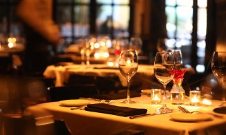 Trei zile de "relaxare" la Cluj-Napoca, apoi reevaluare. Restaurantele și sălile de spectacole pot funcționa la o capacitate de 30%