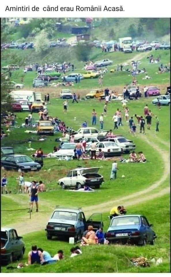Cum se distrau clujenii cu aproape 30 de ani  înainte de pandemie. Fotografie pentru nostalgici