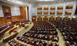 E OFICIAL! A fost votată eliminarea pensiilor speciale pentru parlamentari