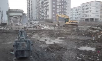 Fabrica Iris își trăiește ultimele zile de viață. Va fi "omorâtă" de excavatoare