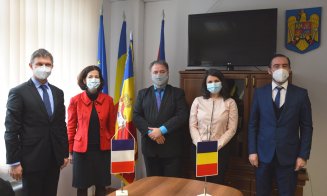 Ambasadoarea Franței în România, în vizită la Consiliul Județean Cluj. Parteneriate în IT, transporturi, sistemul medical