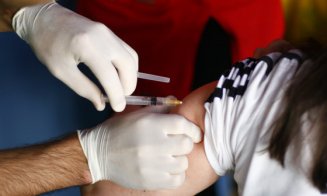 Peste 20.000 de români, imunizați în ultimele 24 de ore. Ce vaccin a "bifat" cele mai multe reacții adverse