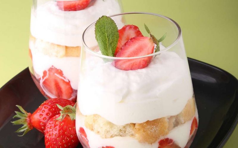 Impresionează-i pe cei dragi cu un desert savuros, care se prepară cât ai zice… tiramisu