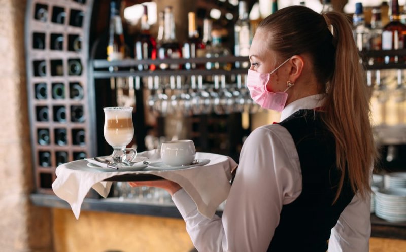Vecinii României care au redeschis restaurantele şi cafenelele