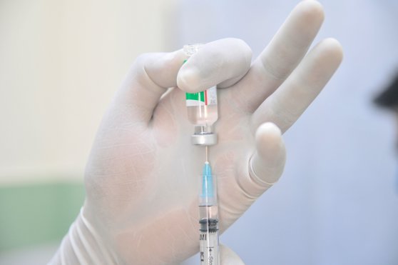 Ce recomandă autoritățile în cazul dozelor de vaccin care rămân nefolosite. Andrei Baciu: "Este important să le utilizăm"