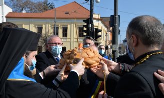 Omagiu la Cluj, cu ocazia Zilei Deținuților Politici Anticomuniști. Boc și noul prefect, umăr lângă umăr