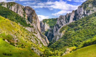 Relaxare și liniște în inima Transilvaniei. Care e prețul pentru o noapte  de cazare la Cheile Turzii