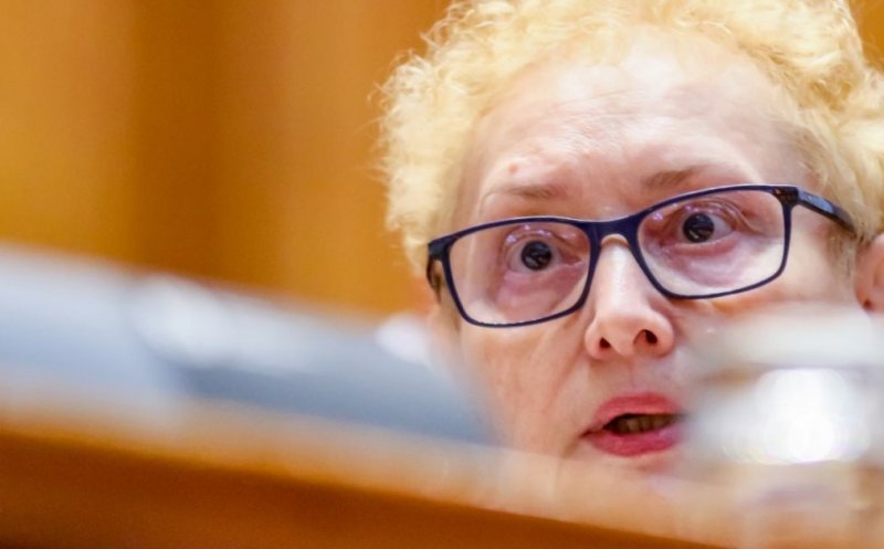 Avocatul Poporului îi cere premierului să explice de ce nu a publicat în Monitorul Oficial hotărârile CNSU