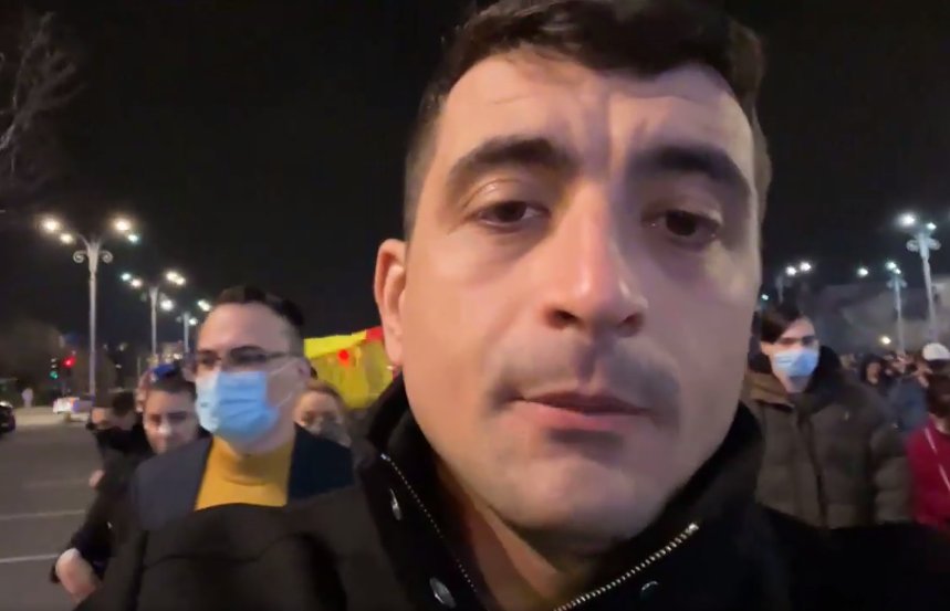 Liderul AUR, protest anti clasa politică: "Iohannis şi-a activat slugile şi acum ne atacă pentru că noi suntem în stradă"