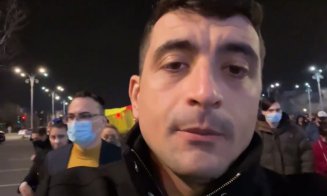 Liderul AUR, protest anti clasa politică: "Iohannis şi-a activat slugile şi acum ne atacă pentru că noi suntem în stradă"
