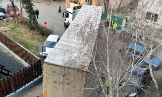 Viraj ratat pe Agricultorilor în Cluj-Napoca. O stradă prea mică pentru un tir aşa de mare