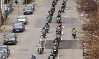 Spectacol motoristic pe străzile Clujului. Au rulat "cot la cot" cu polițiștii