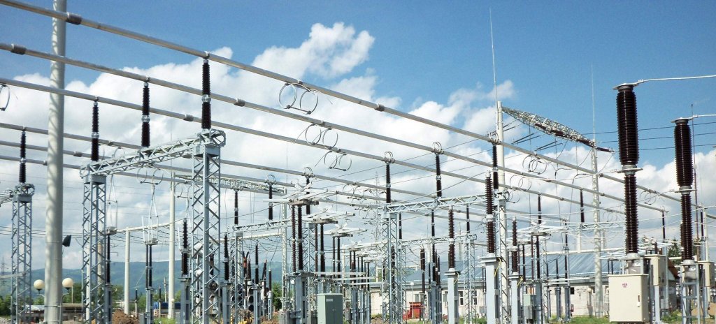 Clujenii de la Electromontaj ridică o linie aeriană de 160 km pentru Transelectrica