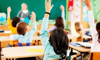 Programul „Școală după școală” va fi extins de la 1 septembrie și se va adăuga și o masă caldă pentru elevi