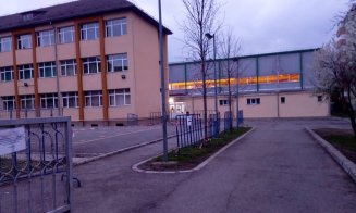 Pregătiri pentru vizita lui Cîţu ca pe vremea lui Ceauşescu la Şcoala „Ion Creangă” din Cluj-Napoca