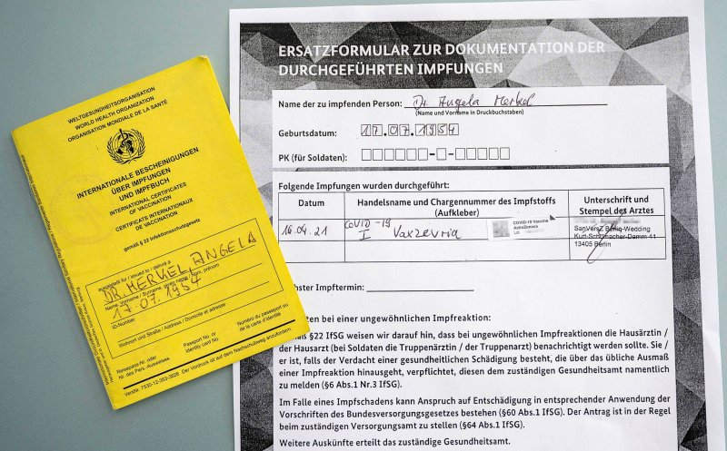 Angela Merkel și alți lideri europeni s-au vaccinat cu AstraZeneca