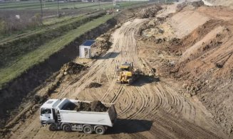Stadiul lucrărilor pe Autostrada A10 Sebeş-Turda, zona alunecării de teren de la Oiejdea