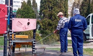 Cine a spus că Primăria Cluj-Napoca nu igienizează şi locurile de joacă?