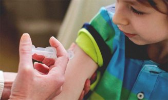 Pfizer/BioNTech se pregătesc să ceară UE autorizarea vaccinului pentru copiii între 12 şi 15 ani