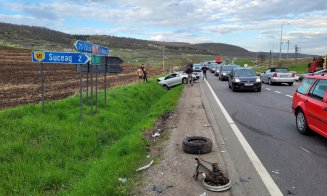 Accident cu victime în Suceagu. Coliziunea desprins bucăţi din maşini şi a lăsat în urmă bucăţi oameni plini de sânge
