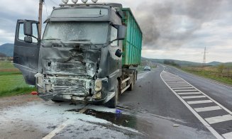 Accident Cluj: Impact între o motocicletă și un TIR în Căpuș/ Motociclistul a murit