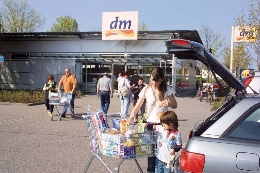 Germanii de la Drogerie Markt, de la închidere temporară, la extindere în zona Clujului