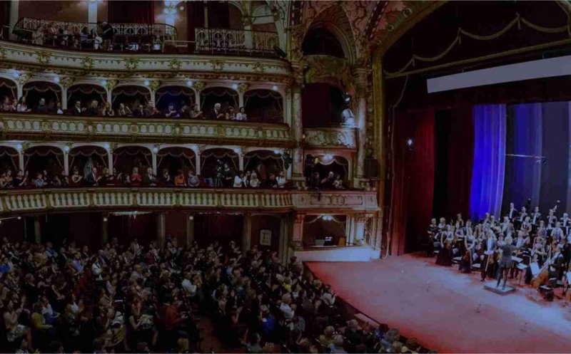 Boc merge la concertul-test de la Opera Cluj. „Mi-am luat bilet. Nu știu dacă voi purta mască”