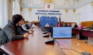 Ședință la Prefectura Cluj. Se discută despre reorganizarea spitalelor în format mixt: COVID și non-COVID