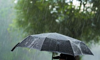 Clujul rămâne şi vineri dimineaţă sub avertizare de Cod galben de ploi torenţiale