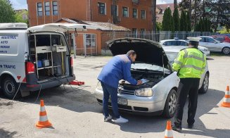 Razie pe drumurile Clujului. RAR vrea să scoată rablele din trafic