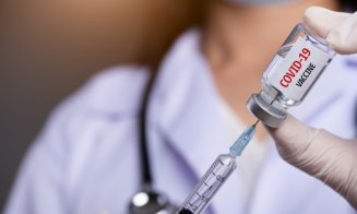 TOP 10 centre de vaccinare cu cele mai multe persoane iminizate pe zi per flux. Unul e la Cluj