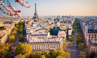 Turiștii vaccinaţi pot intra în Franța fără test Covid negativ, cu unele excepții