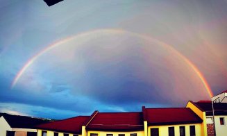 Curcubeu spectaculos surprins la Cluj. S-a văzut din Borhanci, Mărăști, Între Lacuri