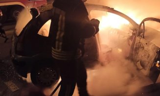Maşină cuprinsă în totalitate de FLĂCĂRI pe Bulevardul Muncii din Cluj-Napoca