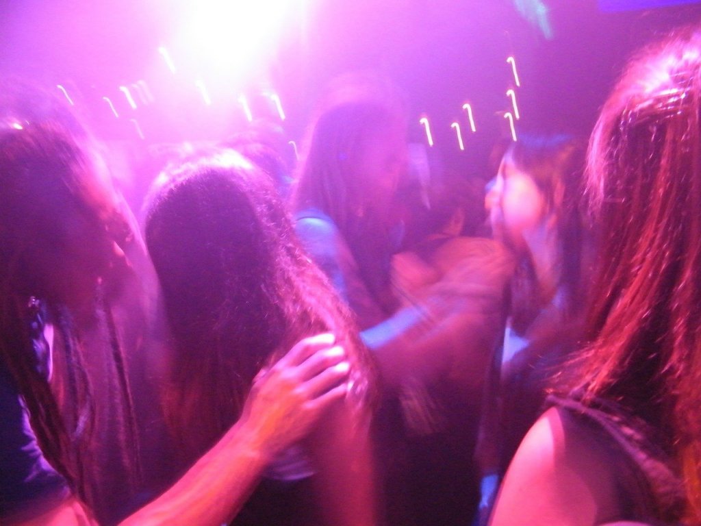 Scene de sex pe ringul de dans al unui club din Cluj. Poliția face cercetări