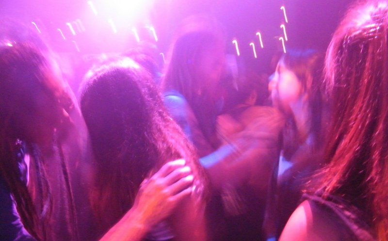 Scene de sex pe ringul de dans al unui club din Cluj. Poliția face cercetări