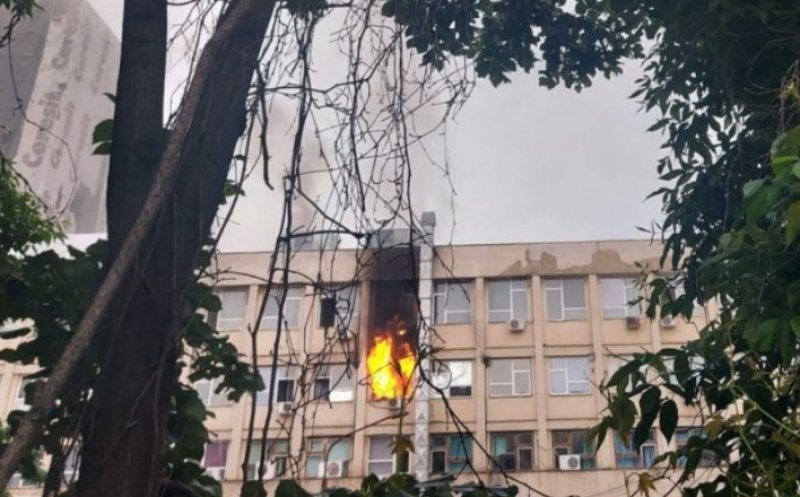 Incendiu la o secţie de Terapie Intensivă a unui spital de copii